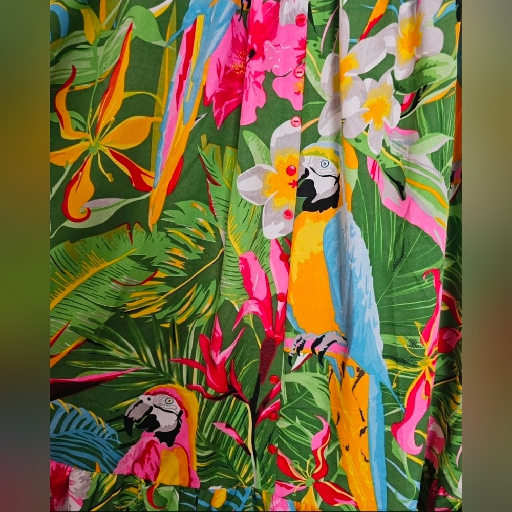 Tropical Parrot Print Skirt - Picture 3 of 4